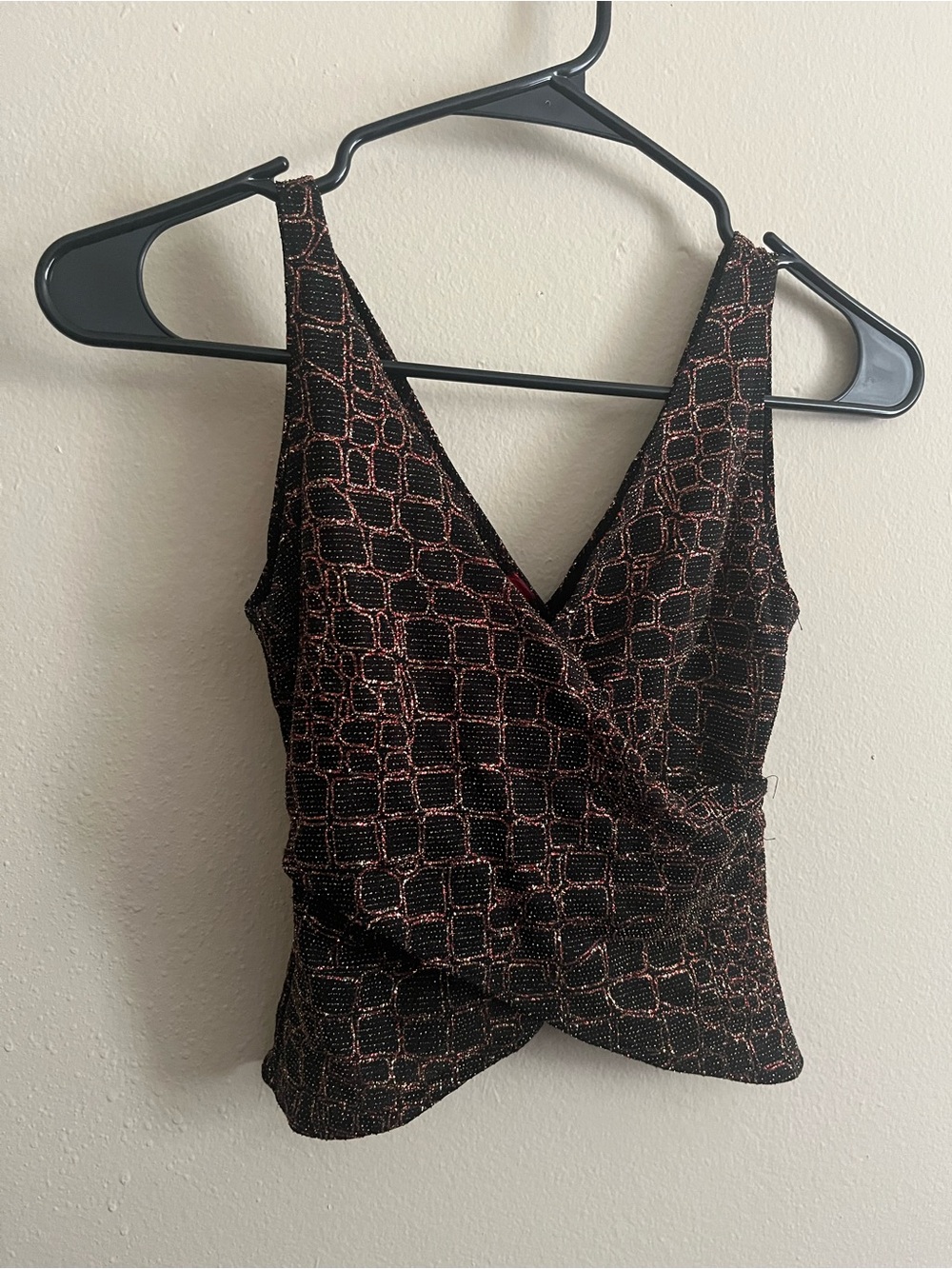 Umgee Sleeveless Metallic Geometric Pattern Top